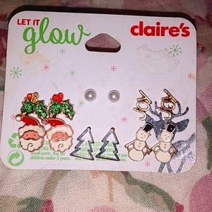 Six pairs of earrings Christmas..